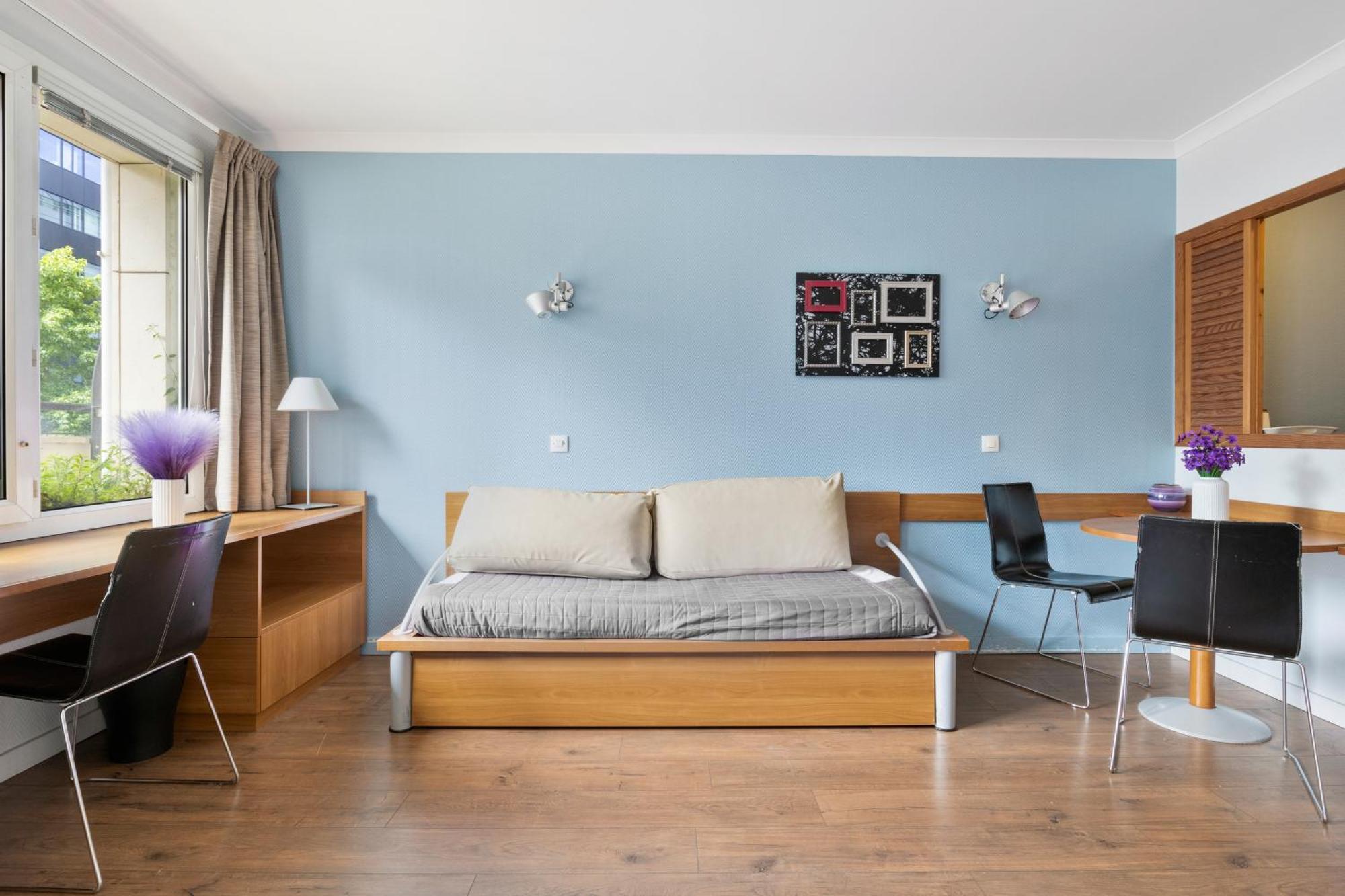 Grand Appartement Avec Balcon - Proche Parc Des Expo - Parking Privee Иси-ле-Мулино Екстериор снимка
