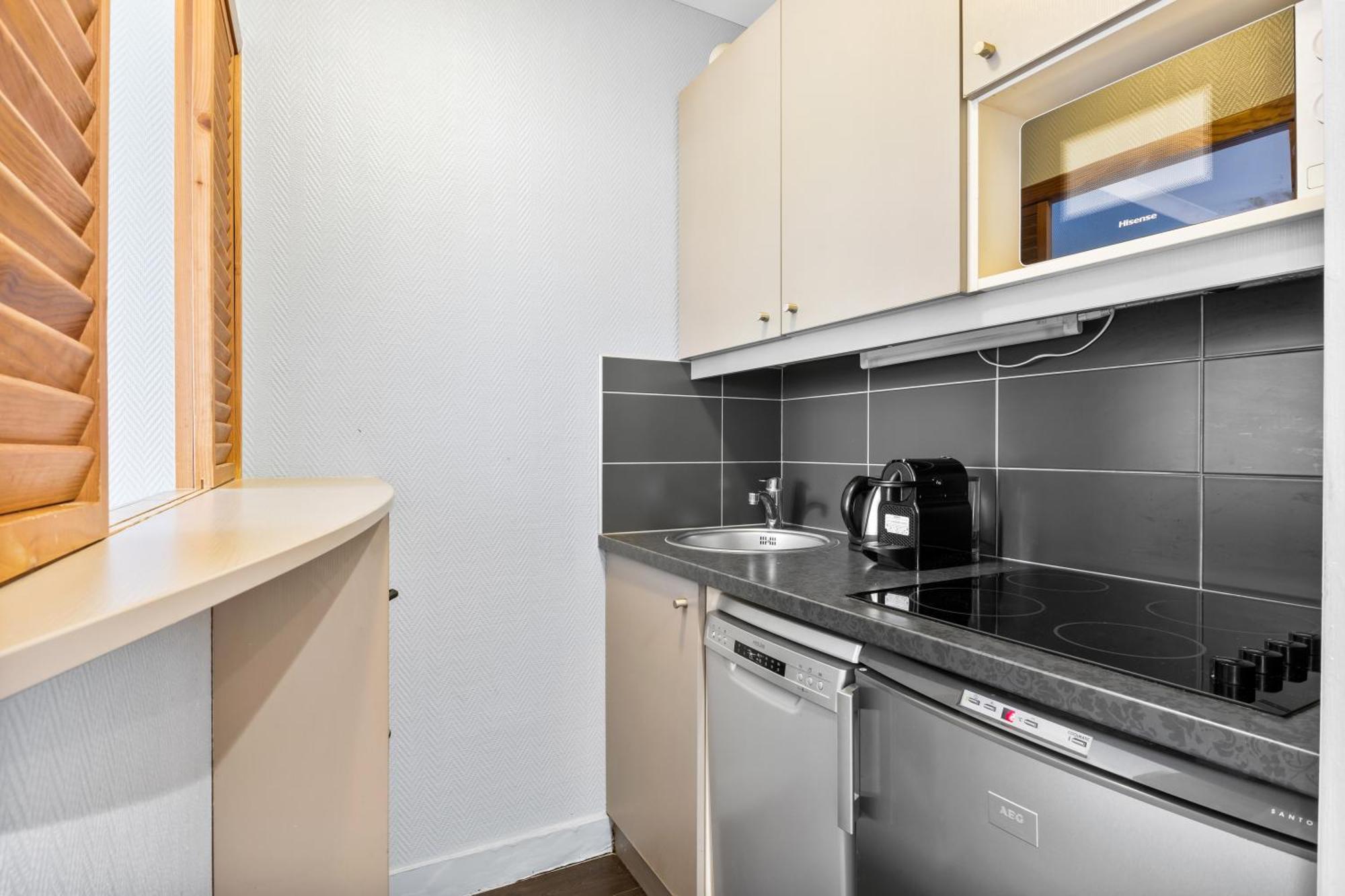 Grand Appartement Avec Balcon - Proche Parc Des Expo - Parking Privee Иси-ле-Мулино Екстериор снимка